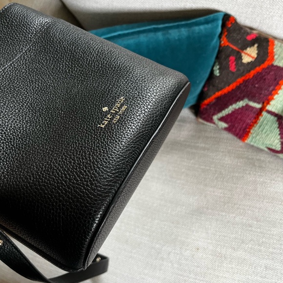 Kate Spade Leila Small Bucket Bag - Picture 13 of 14